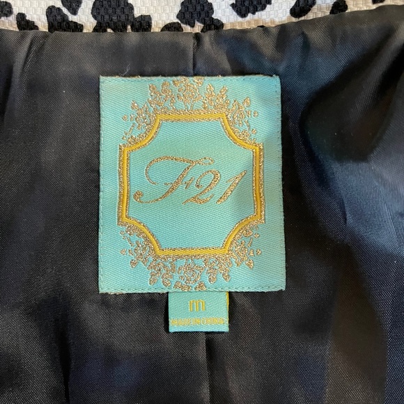 Forever 21 Short Tench Coat - Picture 5 of 9